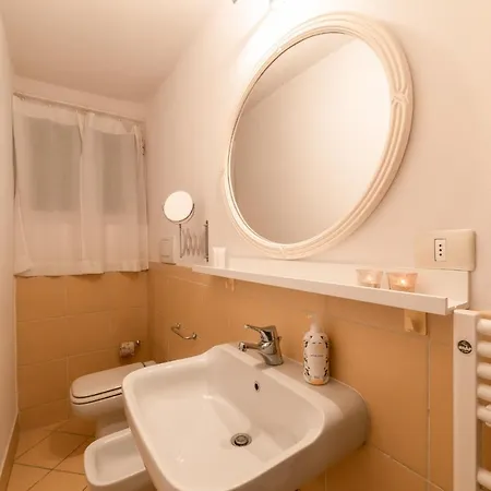 Charming Loft Italia- Appartement *